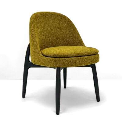 comprar Silla de madera de ceniza blanca de forma única, asiento ergonómico envolvente silla de comedor para el comedor del café del hotel online manufacture