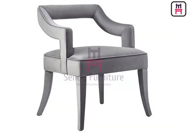 comprar Sillas de madera ahuecadas del restaurante del respaldo tapizadas completamente en terciopelo gris del color online manufacture