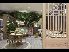 El acontecimiento de la boda que el restaurante de madera romántico preside la rota de la silla de la parte posterior de X asienta/estilo francés