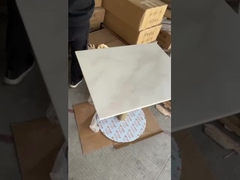 Tabla del mármol de Marmo Calacatta con la base de acero inoxidable cepillada del oro para el restaurante/el hotel