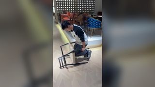 Silla de comedor escultural de madera de fresno de diseño moderno